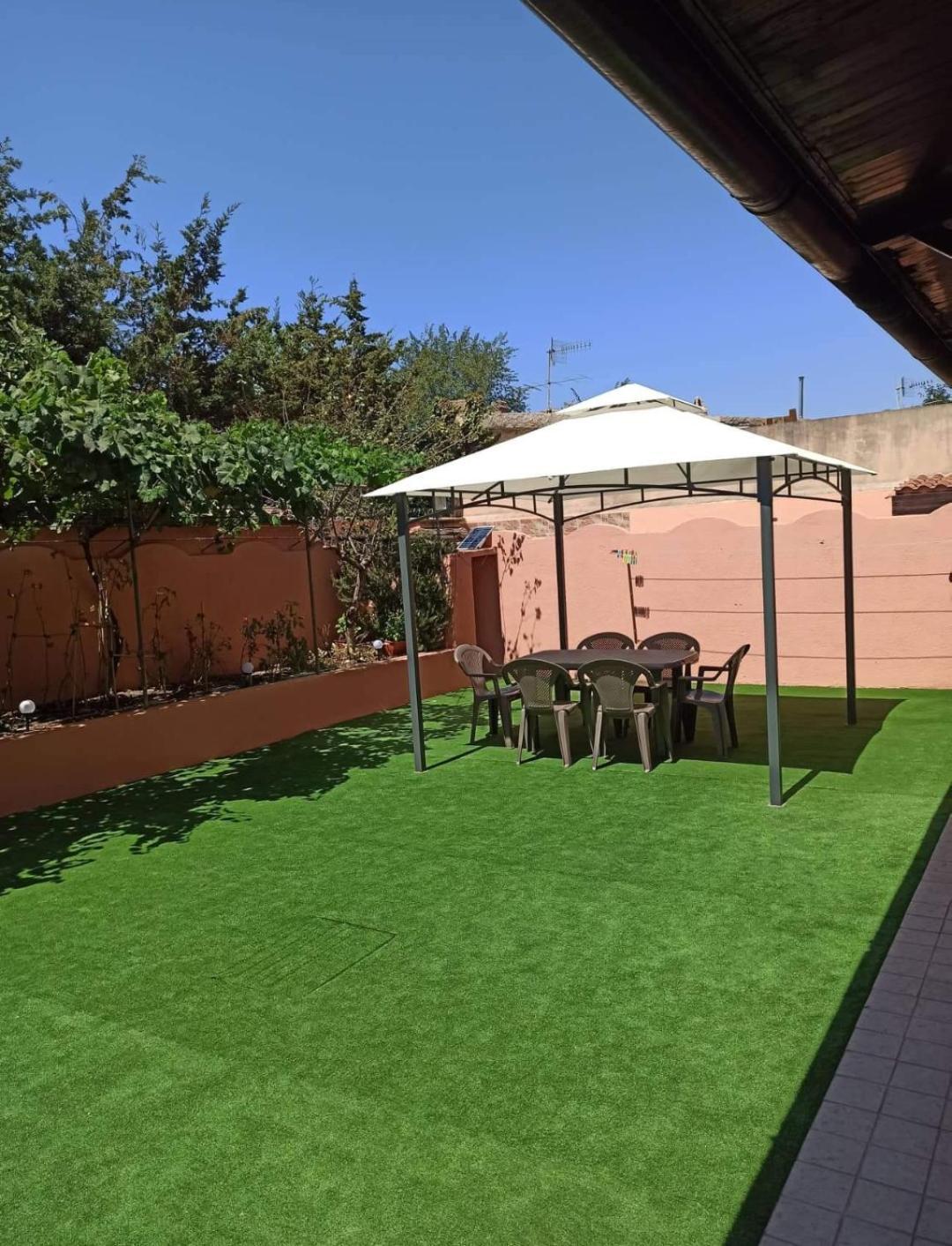 Suite Guesthouse A Pochi Passi Dal Mare Sassari Kültér fotó