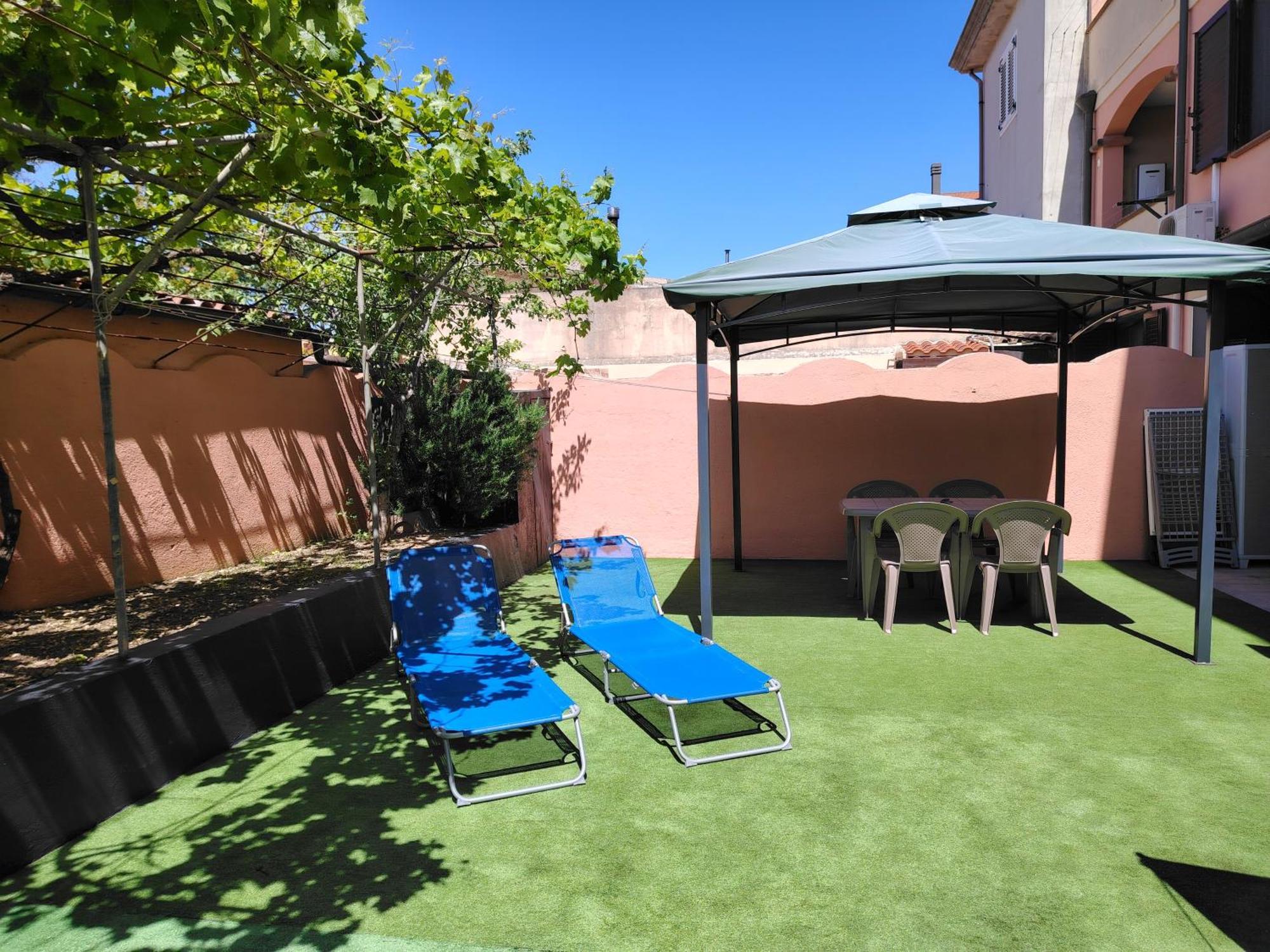 Suite Guesthouse A Pochi Passi Dal Mare Sassari Kültér fotó
